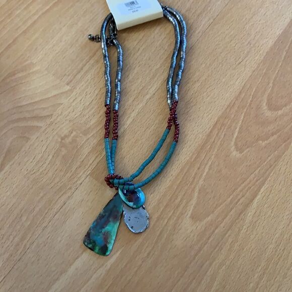 Treska Necklace  - Picture 5 of 5